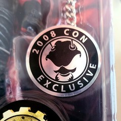 Mezco 2008 HELLBOY II Golden Army Comic Con Exclusive w/ keychain MIB – FREE S&H