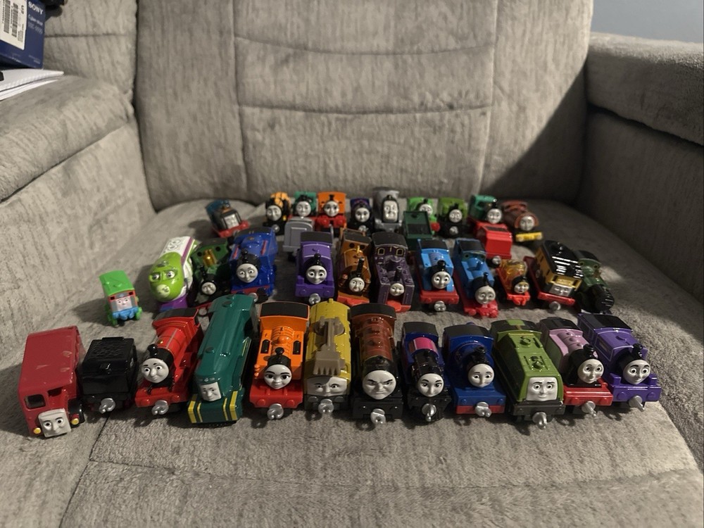 Thomas & Friends Take N Play Diecast Train Lot 30+ Engines Vehicles Mattel
