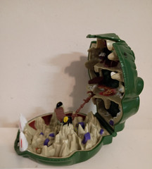 Vtg 1992 Mighty Max Slays the Doom Dragon Doom Zone Playset with HTF Hook Rope