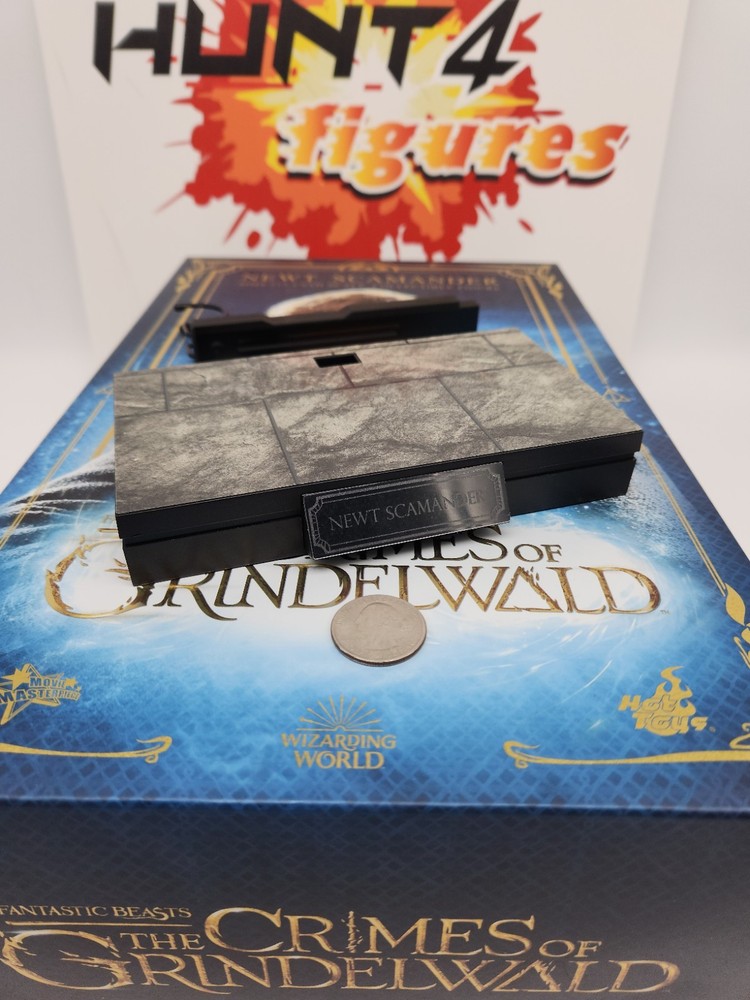 Hot Toys MMS512 Fantastic Beasts Newt Scamander 1/6 figure’s Base Stand Only