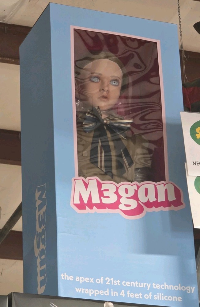 NECA MEGAN M3GAN LIFE SIZE BRAND NEW REAL LIFE 1:1 M3GAN