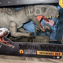 Jurassic World Hammond Collection Indominus Rex Deluxe Damaged Box