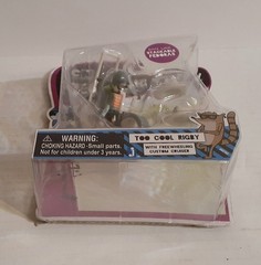 Regular Show Too Cool Rigby with Custom Cruiser – New Jazwares