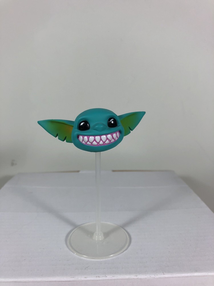 Plunderlings Captain Teel Smiling Teeth Head Lone Coconut Goblin Figure Teal
