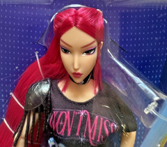 Kpop Demon Hunters HUNTR/X Mira “How It’s Done” Fashion Doll NEW JRN36