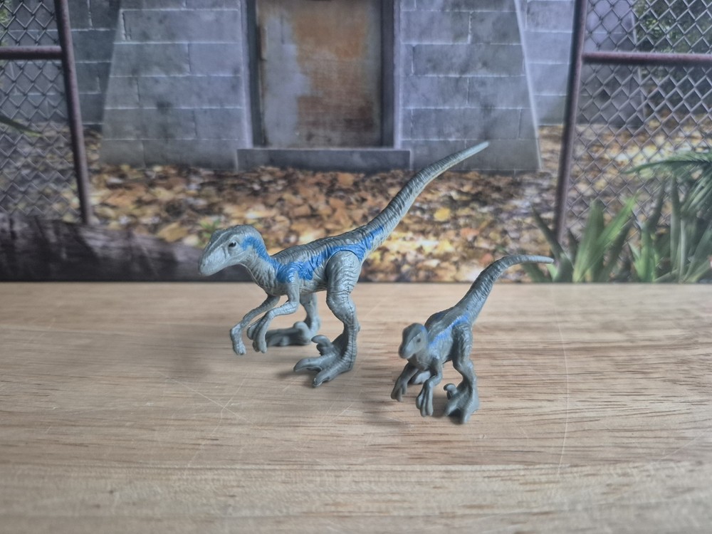 Jurassic World Mini Dinosaur 2″ Figure Blue & Beta Velociraptor Dino Mattel AMC