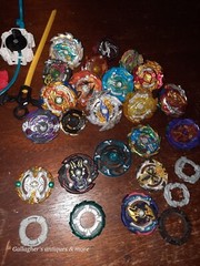 BEYBLADE LOT Launchers Spinners Metal and Plastic