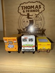 WOODEN DISNEY CARS PIXAR ! FRITTER DR DAMAGE CRUZE ! Crazy 8 Wood McQueen