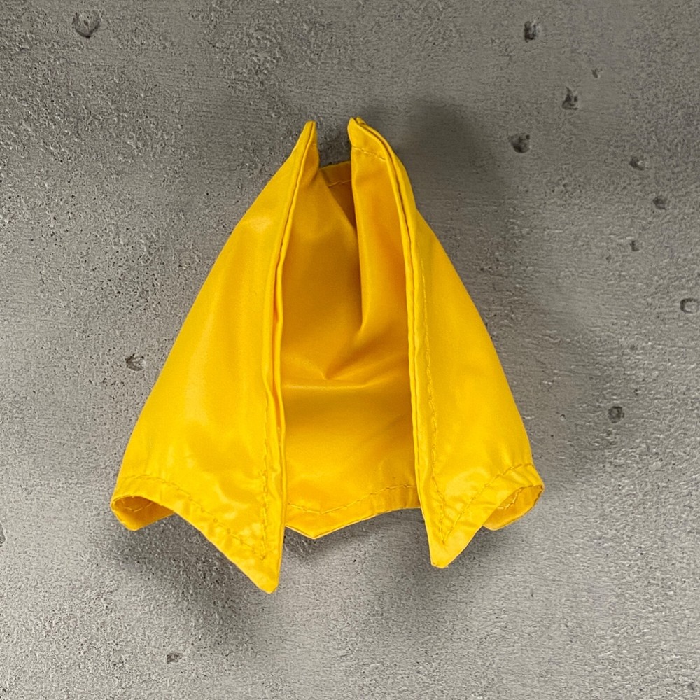 SU-MF-C-BGR: 1/12 wired short yellow cape for McFarlane Batgirl DC Knight Figure