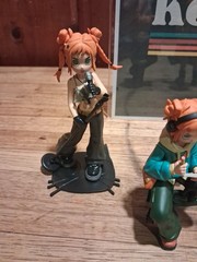 Peach Riot Figurines lot of 6