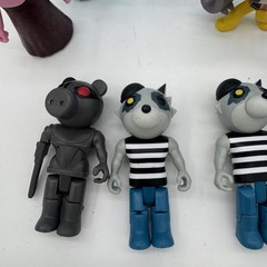 PhatMojo Roblox Piggy Action Figure Lot 13 MiniToon Characters