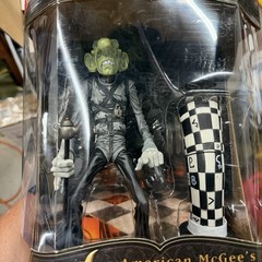 American McGee’s Alice MAD HATTER Figure w/Top Hat EA Games Figure NIB WEAR HTF