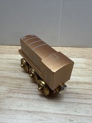 Thomas & Friends Wooden Railway Diesel Gold 60 Year Limited Edition Engine, 2003