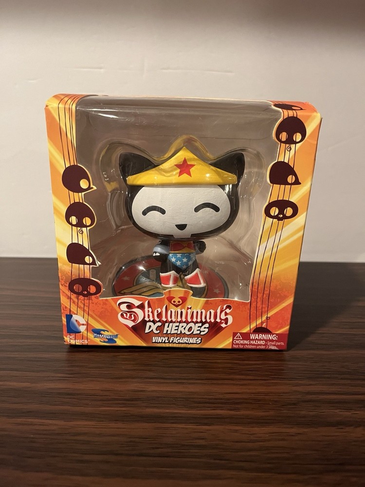 Skelanimals WONDER WOMAN Kit DC Heroes Vinyl Figurine Toynami
