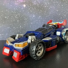 JUMPGO Hello Carbot Beatrun 12” Transforming Race Car Robot