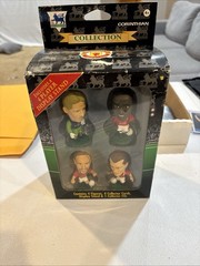 Corinthian Collection Manchester United 1995 (4) Figure Set With Cards