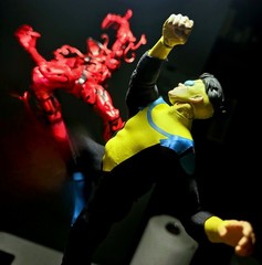 Invincible and Atom Eve 1:12 Custom Figures