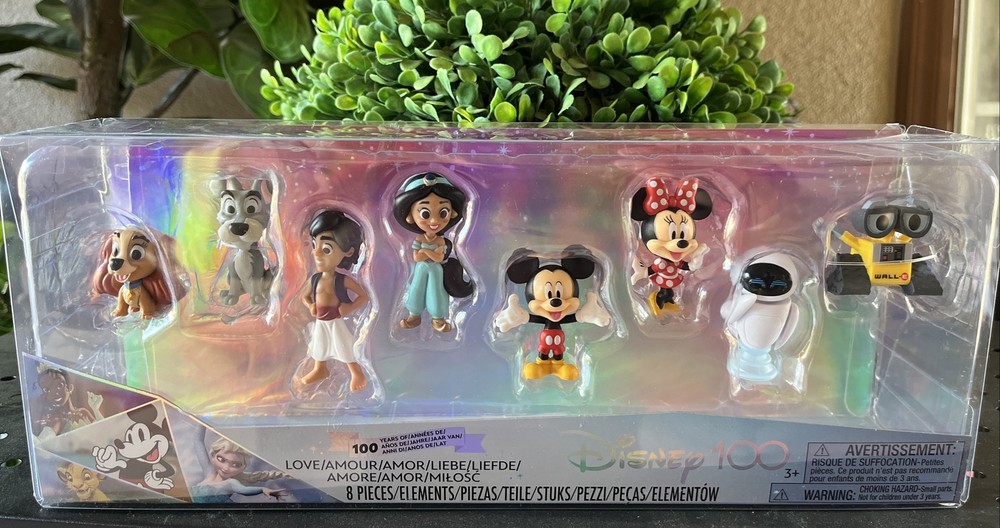 Disney 100 Years Of Love Collector Character Figure Set Limited Edition 8 Pieces