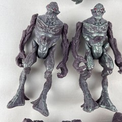 Final Faction Kharn Hive Class Alien Action Figure Lot Brute Dog Synthoid Drone