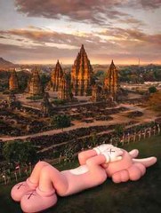 KAWS – Holiday Indonesia Vinyl Figure – LIMITED EDITION – BLACK