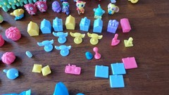 Lost Kitties Figurine Lot – 36 Figures + 33 accessories