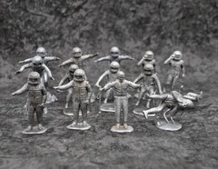 Marx Operation Moonbase Astronauts 1960 Spacemen lot x13 UNBROKEN figure vintage