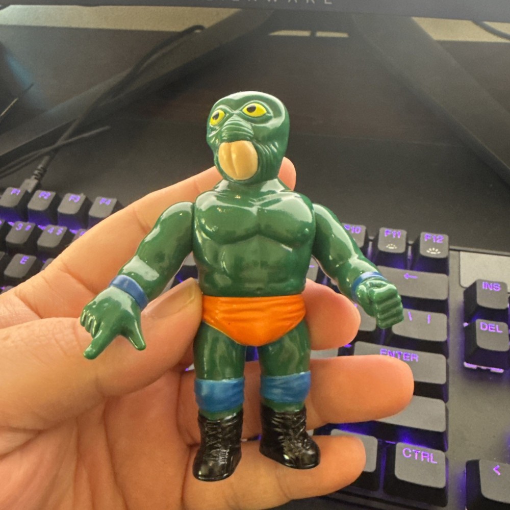HEALEYMADE Sofubi Vinyl Figure Star Wars Wrestling Walrus Man SWWF