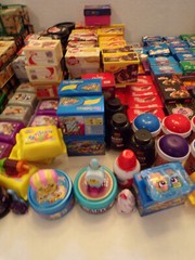 Shopkins Real Littles Branded Food~1″ Miniature~10 Random Pieces~Box Happy Face