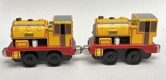 BILL & BEN ! THOMAS FRIENDS TRAIN TAKE ALONG N PLAY DIECAST 2003 ~ Playworn