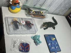 Mixed Lot of Toys, cars and Action Figures 3 Lbs. 40 toys no doubles