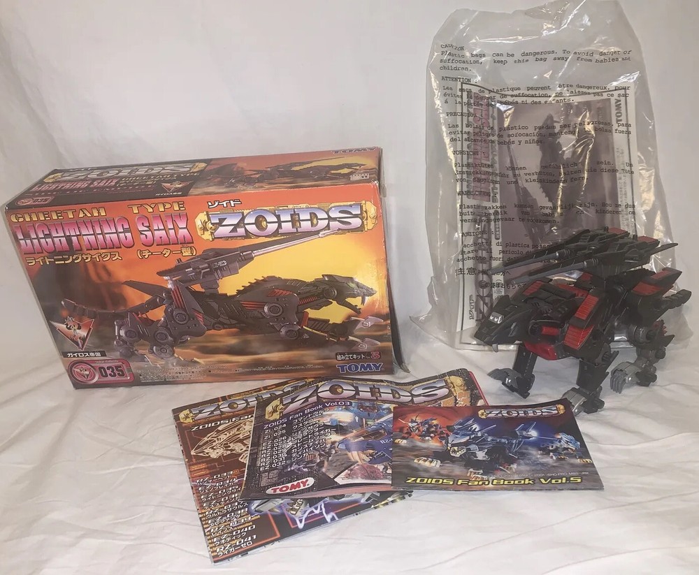 TOMY Zoids Lightning Saix Action Figure Model Kit Type EZ-035- Complete