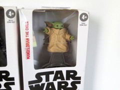HASBRO STAR WARS Figures: Luke Skywalker b6333 & Mandalorian The Child F2832