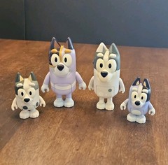 Bluey Figure Uncle Stripe FAMILY Heeler Aunt Trixie Socks Muffin LOT Blue Cousin