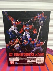 Flame Toys Optimus Prime – 04 Kuro Kara Kuri 8.3 in Action Figure