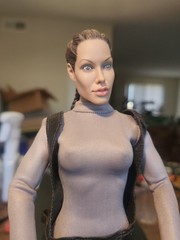 KUMIK 1/6 Angelina Jolie Tomb Raider Cradle Of Life FREE SHIPPING READ