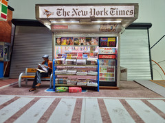 Newsstand New York Times 1/18 scale Diorama Garage Accessories (Handmade)