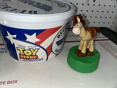 Toy Story, Bucket Of Soldiers, Disney Pixar Missing Parachutes And Coa