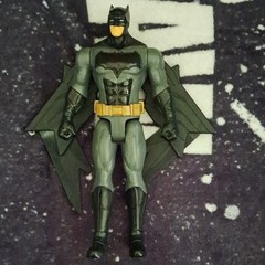 Batman Action Figure Gray Black Yellow Plastic Adjustable Wings Comic Book Hero