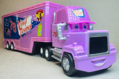 Disney Pixar Cars Vinyl Toupee Hauler Semi #76 Piston Cup Diecast Deluxe 1:55 FC
