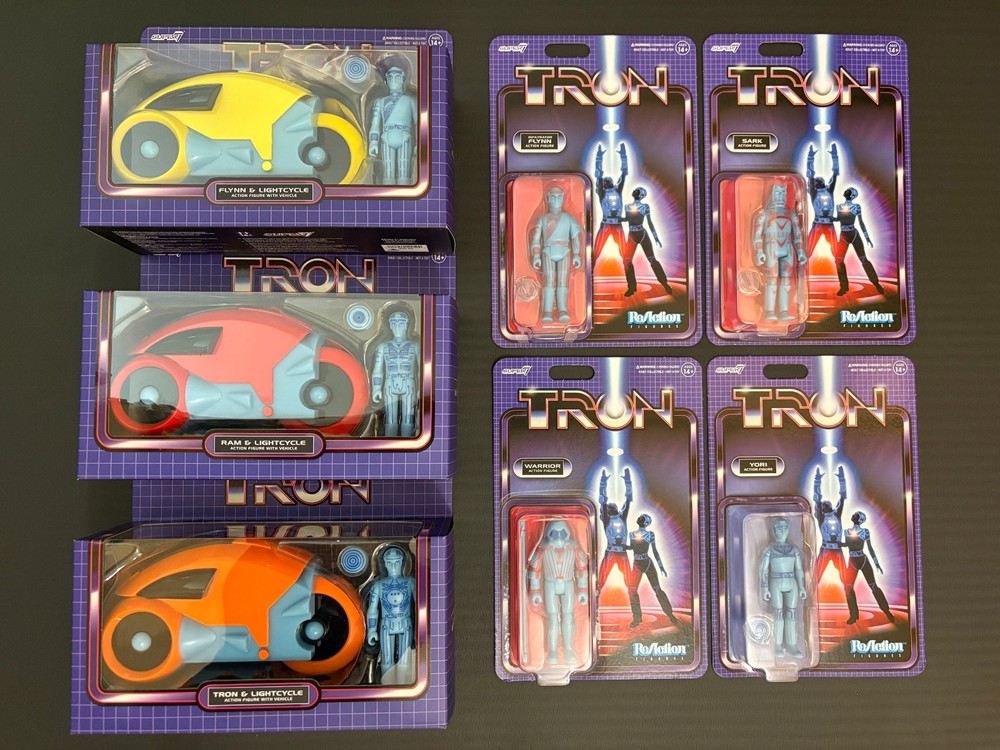 Disney Parks Tron Lightcycle Action Figures Red Yellow Orange 7 Figure Set