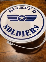 toy story signature collection bucket o soldiers 71/72 Soldiers