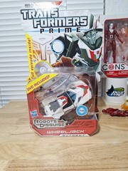 Transformers Prime Robots In Disguise Deluxe Class Autobot Wheeljack Figure New