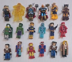 Lot of 18 Marvel Comics Universe Minimates Heroes Figures