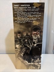 NECA Reel Toys Terminator 2 Endoskeleton Model T-800 w/light up eyes