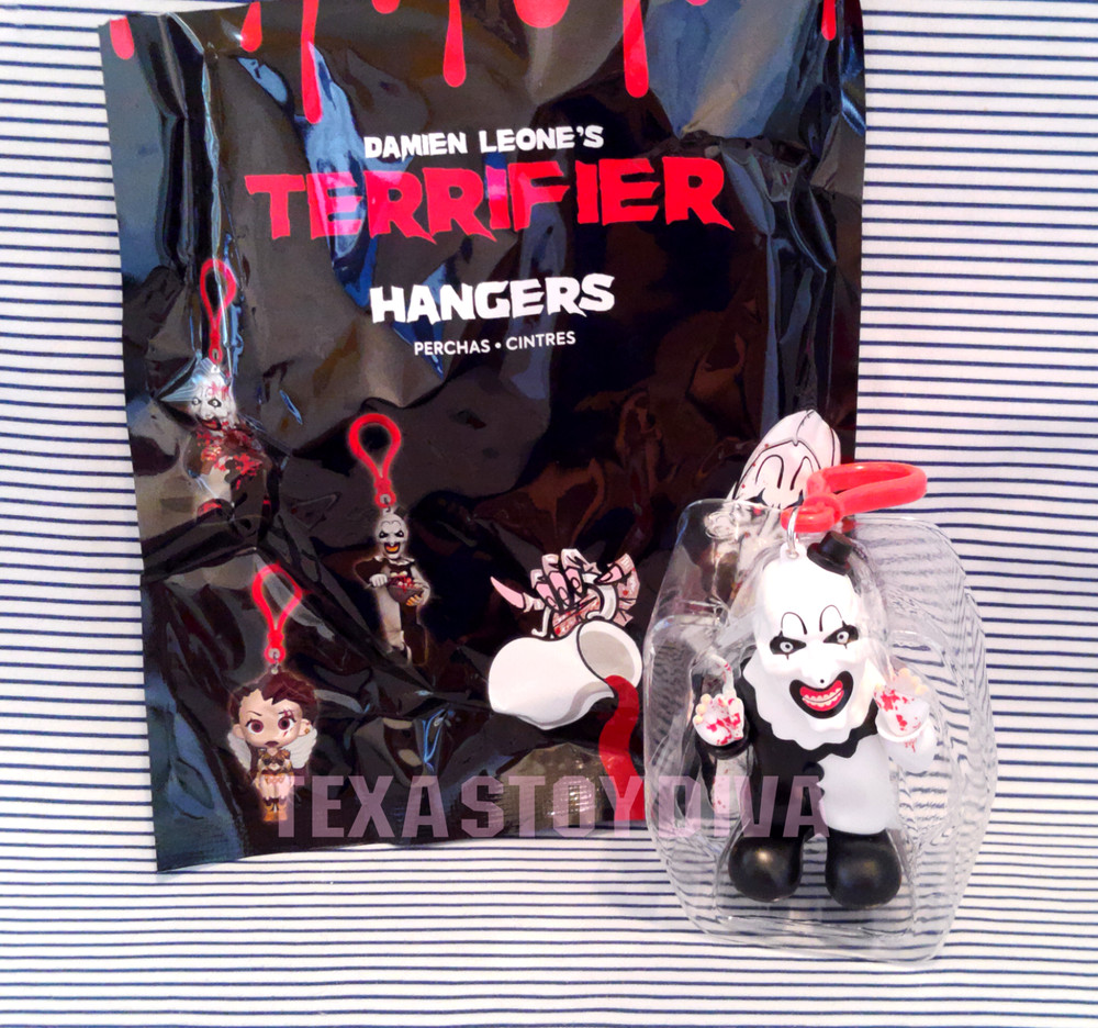 Damien Leone’s Terrifier Hangers Art The Clown 3″ Horror Keychain Clip –READ–