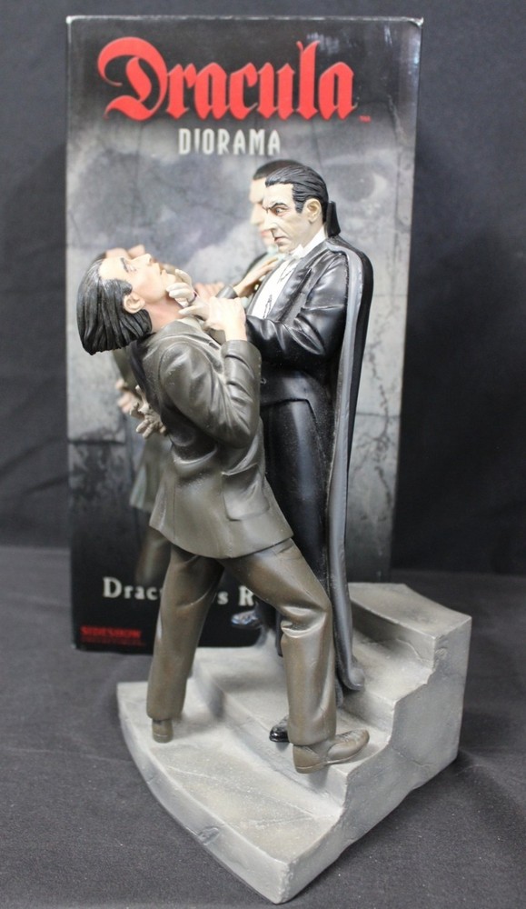 SIDESHOW DRACULA vs RENFIELD POLYSTONE DIORAMA STATUE Universal Monsters Figure
