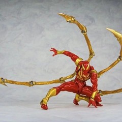 Amazing Yamaguchi Iron Spider-Man Action Figures Model Doll
