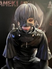 20cm Ken Kaneki Sitting GK Figure Double Head & Arms Statue