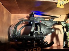 U.S. Army Night Stalker Helicopter with Pilot. Lights,Sound New In Box, Damage