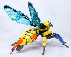 52TOYS Animal BEASTBOX BB-38 GUNPOWDER Wasp Figure Decompression Toy Magic Cube